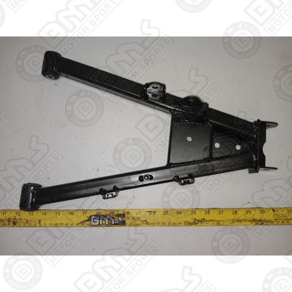 LOWER ROCKER ARM COMP. OF RIGHT REAR