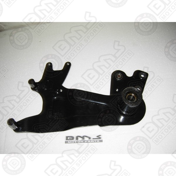 REAR SWING ARM