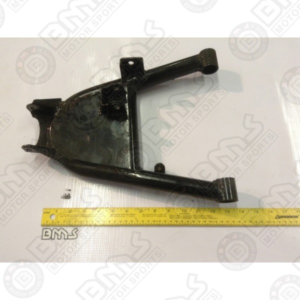 REAR R LOWER SWING ARM