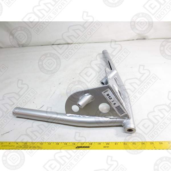 driver side,Front lower swaying arm