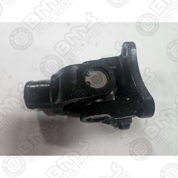 CROSS SHAPED UNIVERSAL JOINT