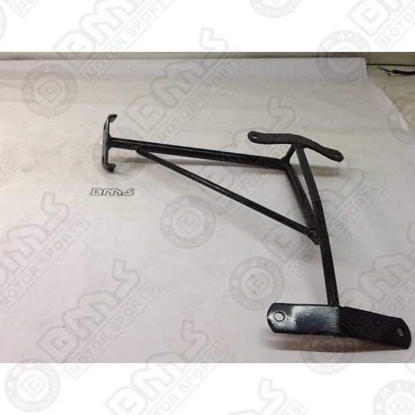 right rear mudguard bracket