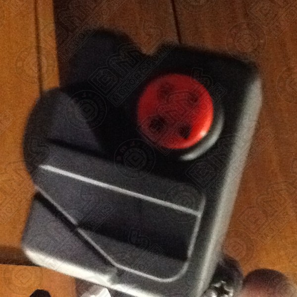 2/4 DRIVE CHANGE SWITCH              drive and gear lock switch