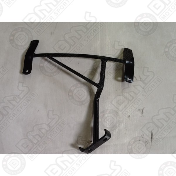 Passenger side, Front mudguard bracket