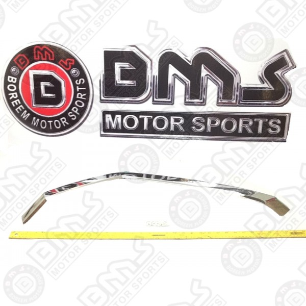 Right  Chrome side accent 