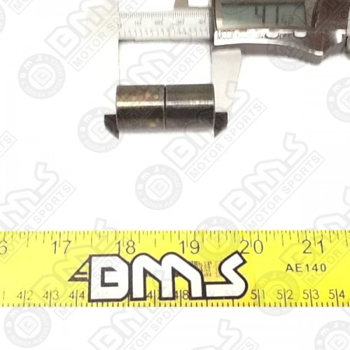 Front axle spacer
