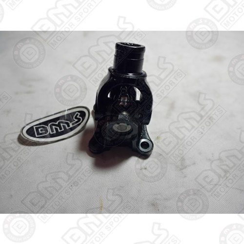 CROSS SHAPED UNIVERSAL JOINT